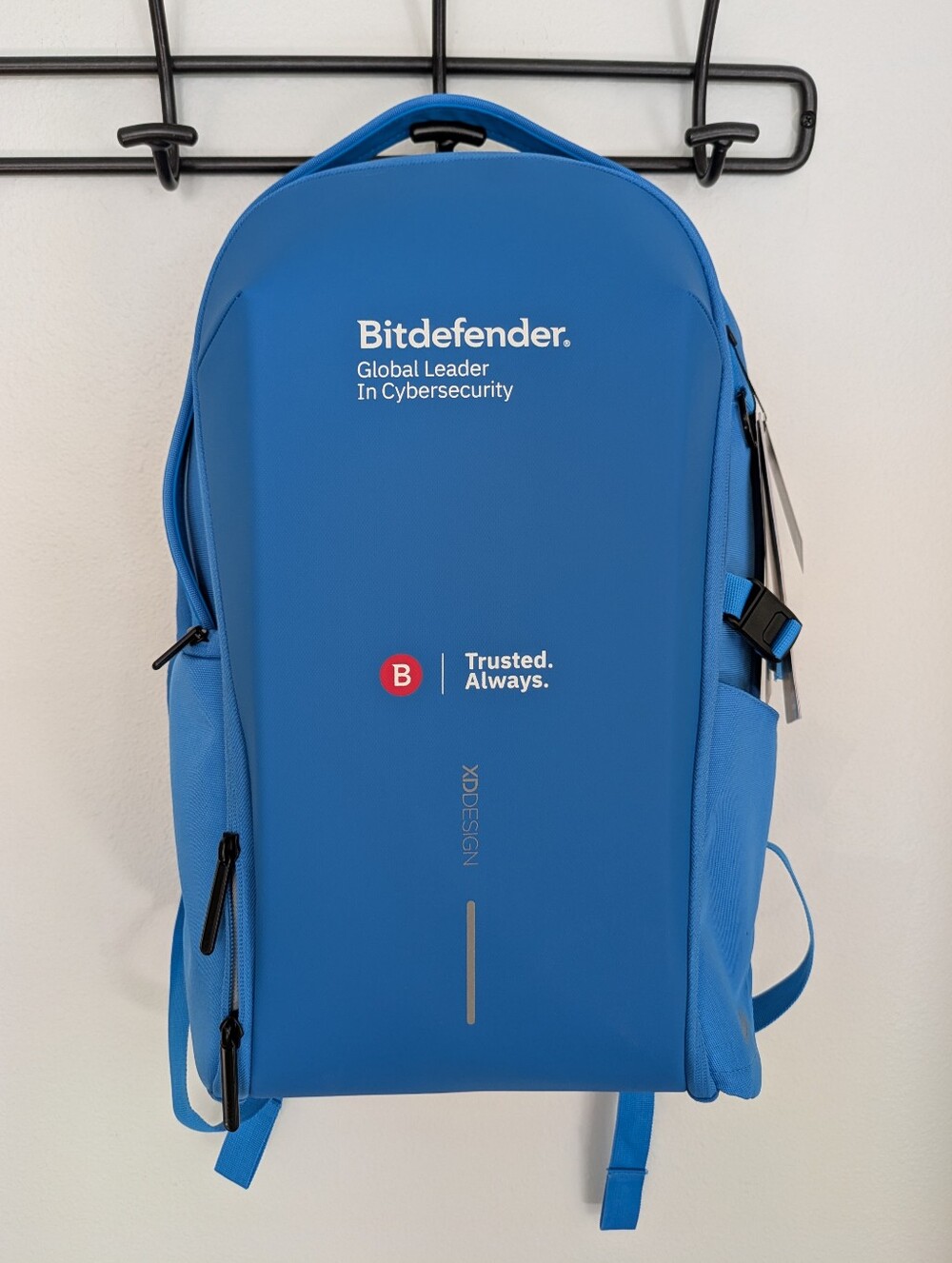 XD Design Bobby Bizz Backpack (Bitdefender Graphic) - Teal
